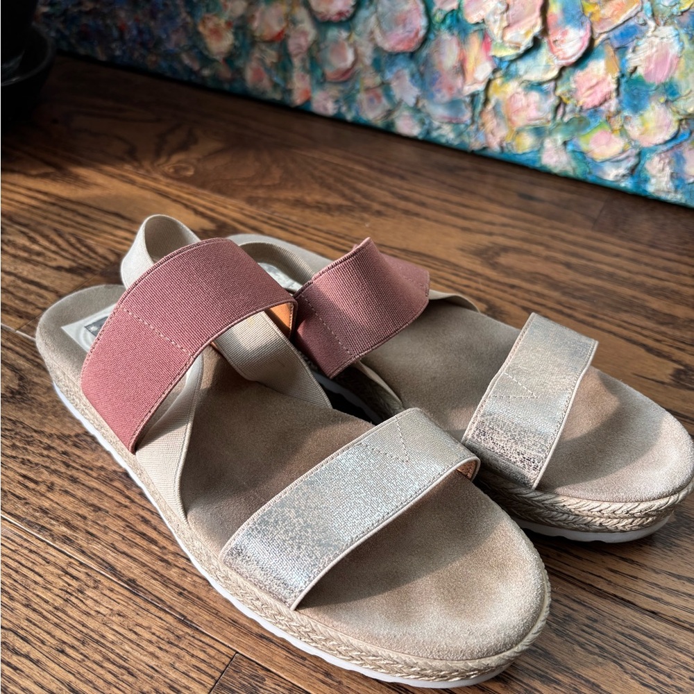 Women's Sandals with Pink and Silver Straps